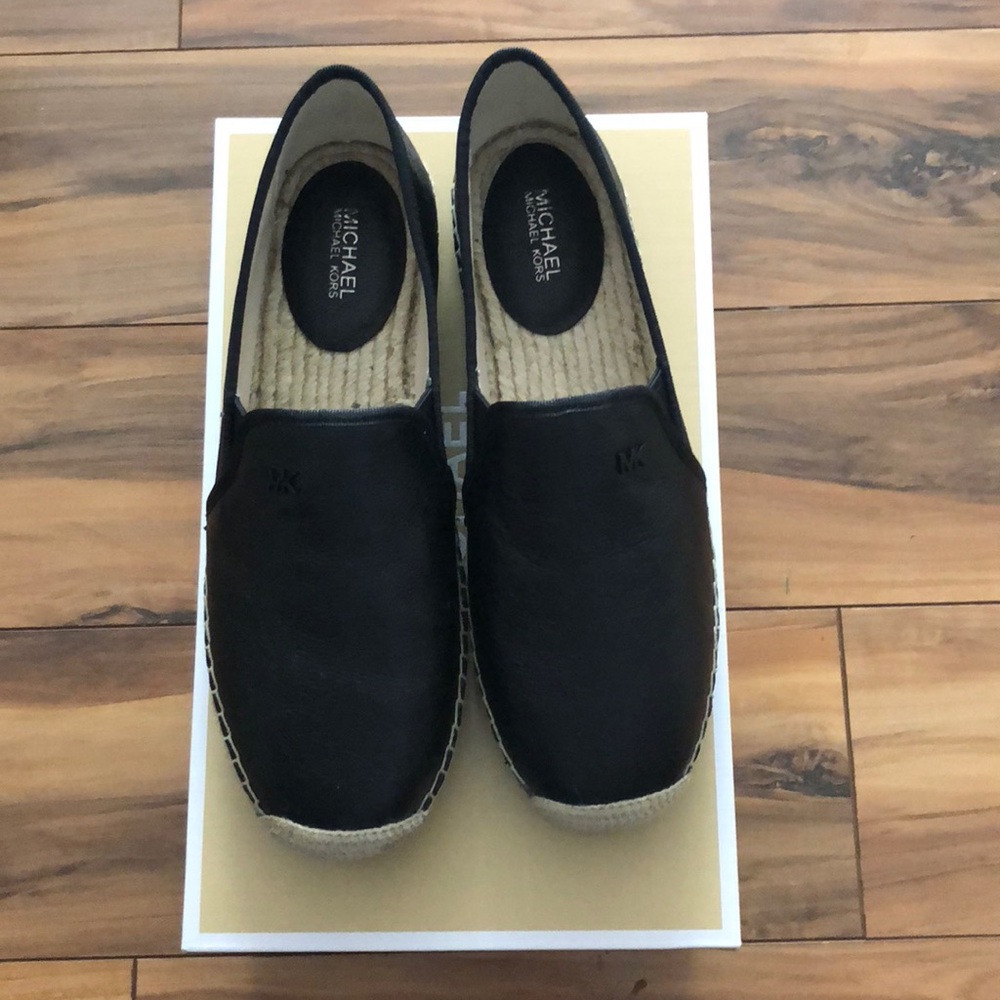 Michael Kors Hastings flats